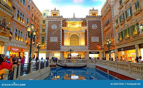 venetian macau shopping.